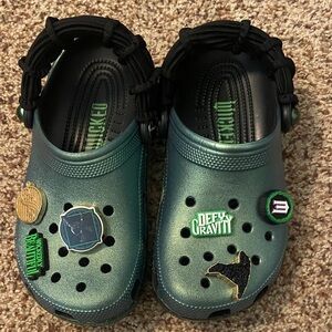 CROCS Wicked Elphaba Classic Green Iridescent  with Jibitz M4 W6